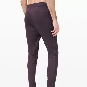 Lululemon Textured Tech Pant Men's Size L maroon purple